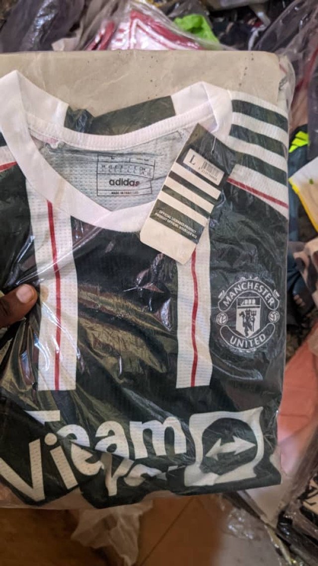 T-Shirts (Jezz)